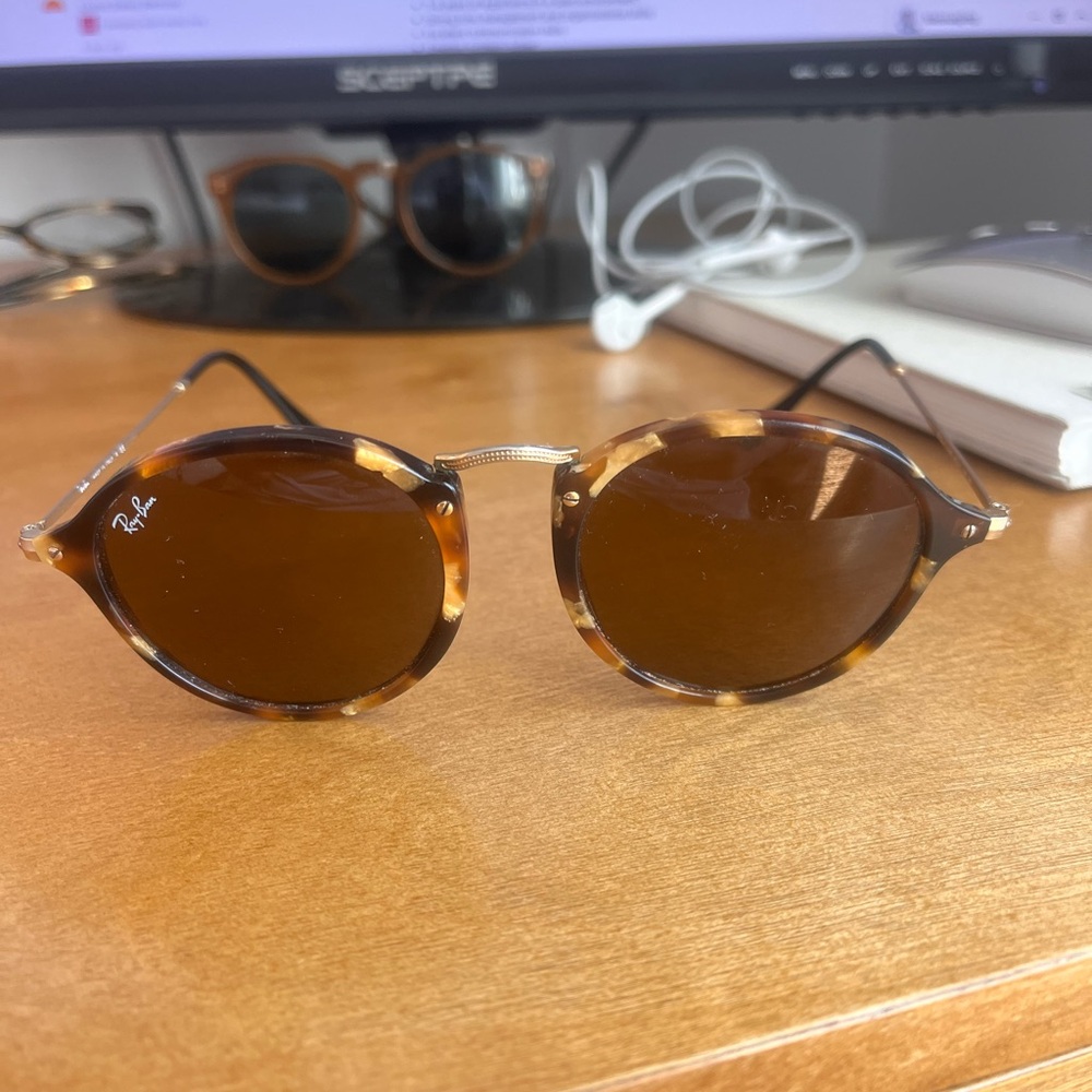 Rayban Club Master Sunglasses | worn twice | great condition no scratches